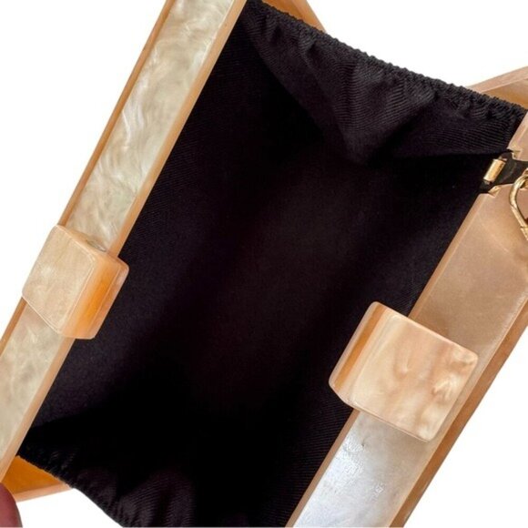 Acrylic Clutch Bag with Removable Chain Shoulder Strap Peach and Gold - Picture 7 of 9
